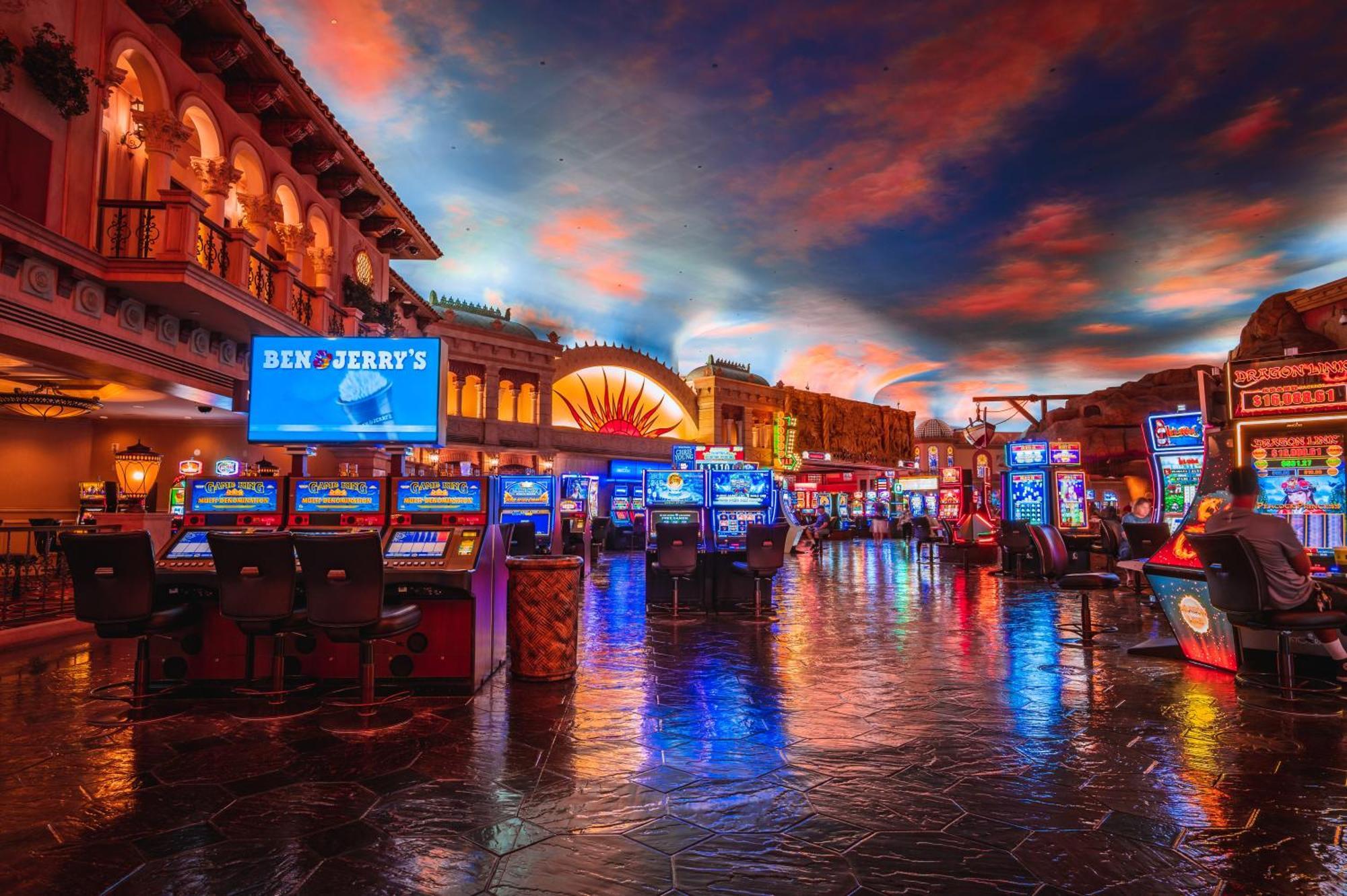 Sunset Station Hotel & Casino Las Vegas Exterior photo